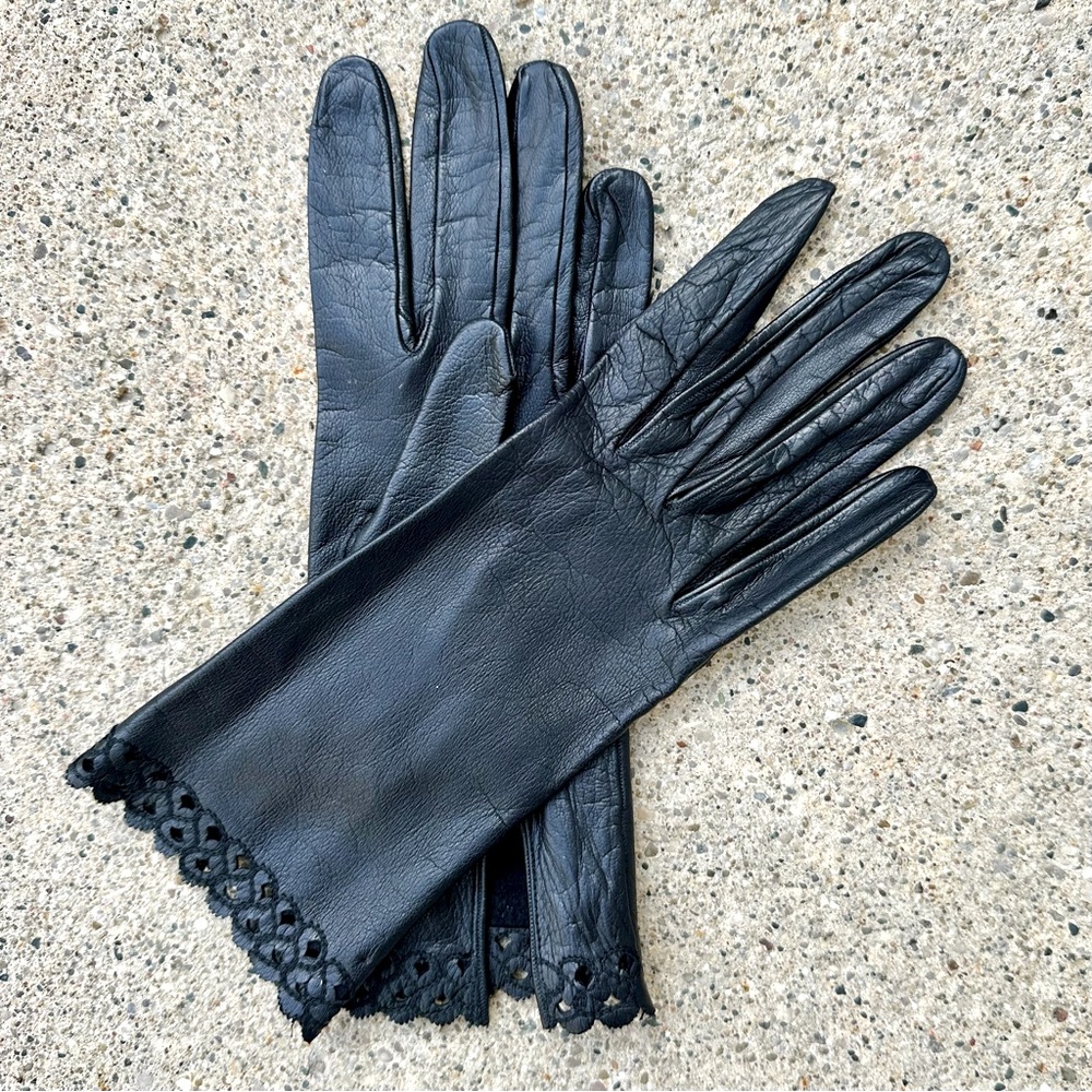 Vintage Black Leather Detailed Driving Gloves w Silk Lining